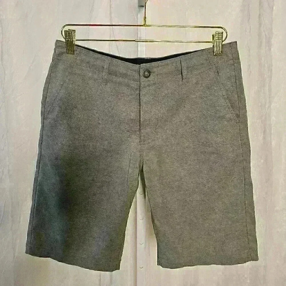 Volcom Men's Gray Stripe Shorts - Size 30 - Picture 1 of 3